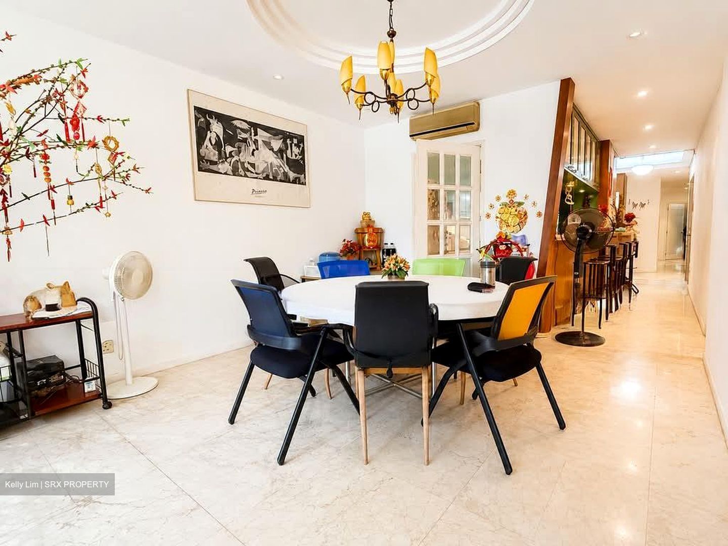 Yikai Court (D19), Apartment #583960021